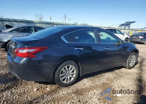 2016 Nissan Altima 2.5 z USA, uszkodzony, nr VIN 1N4AL3AP8GN324082